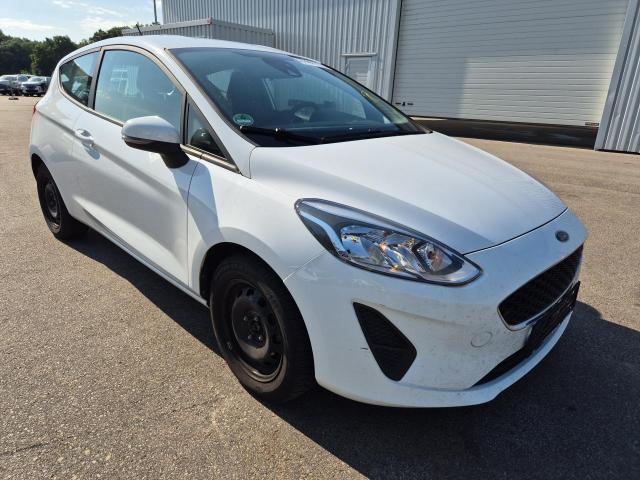 2017 Ford Fiesta Trend — 1