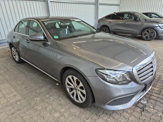 2017 Mercedes-Benz E -Klasse Lim. E 200 — 1