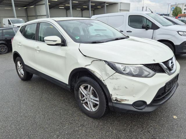 2016 Nissan Qashqai Acenta — 1