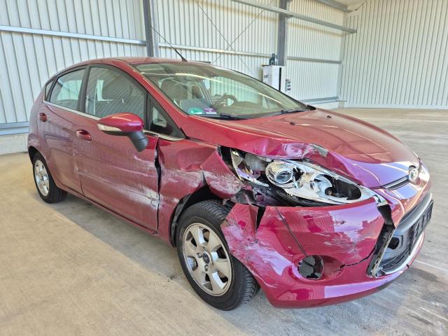 2012 Ford Fiesta Titanium — 1