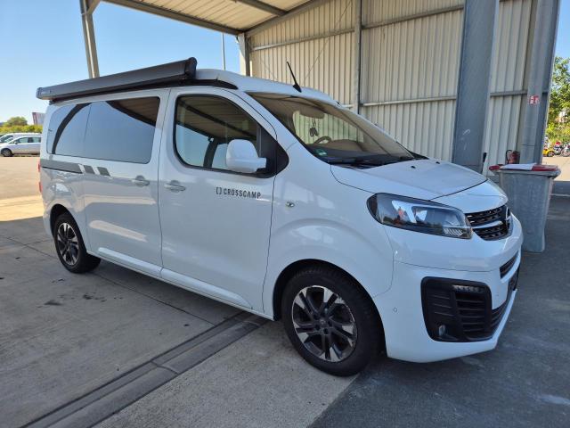 2022 Opel Zafira Life Edition M — 1