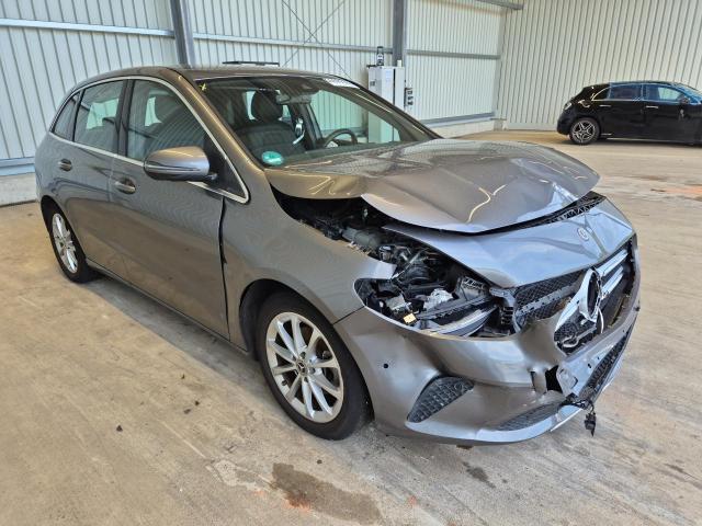2019 Mercedes-Benz B B 180 — 1