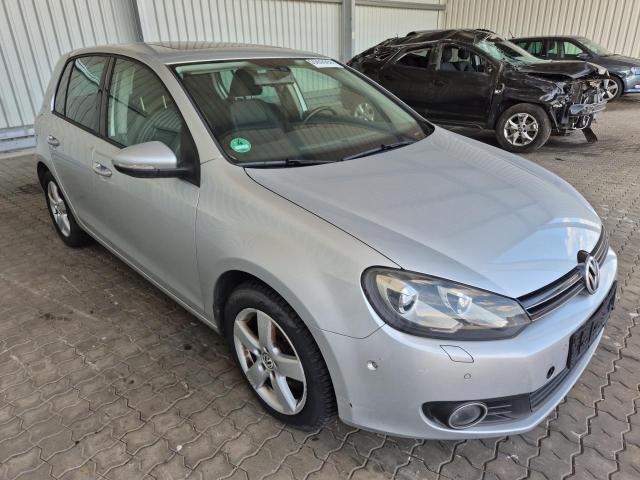 2010 Volkswagen Golf VI Team — 1