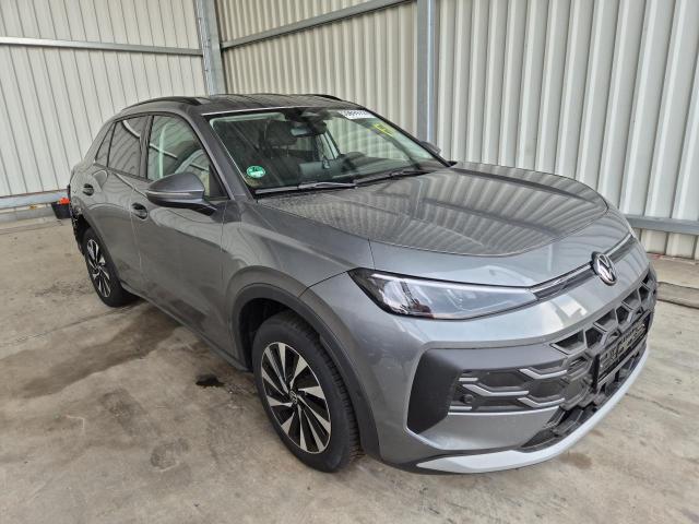 2026 Volkswagen T-Roc 1.5 eTSI 85 kW Life — 1