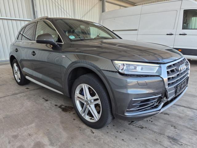 2017 Audi Q5 quattro sport — 1