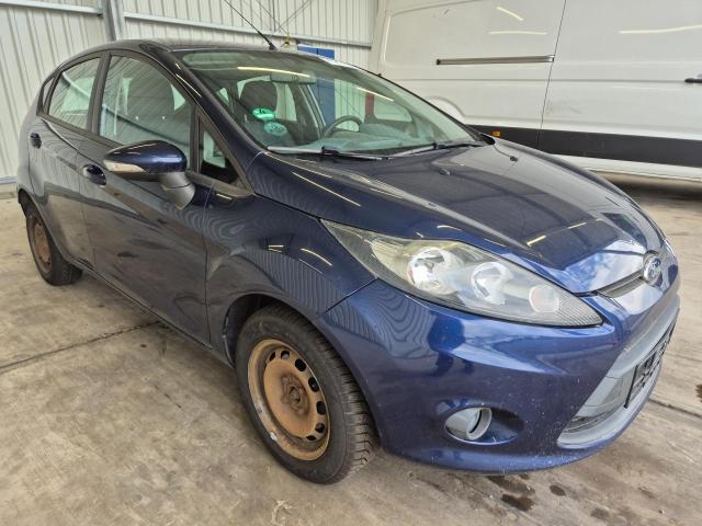 2011 Ford Fiesta Trend — 1