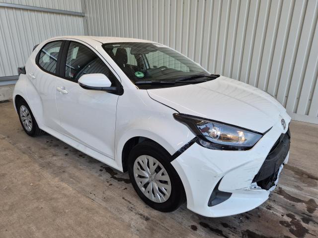 2026 Toyota Yaris Hybrid Business Edition — 1