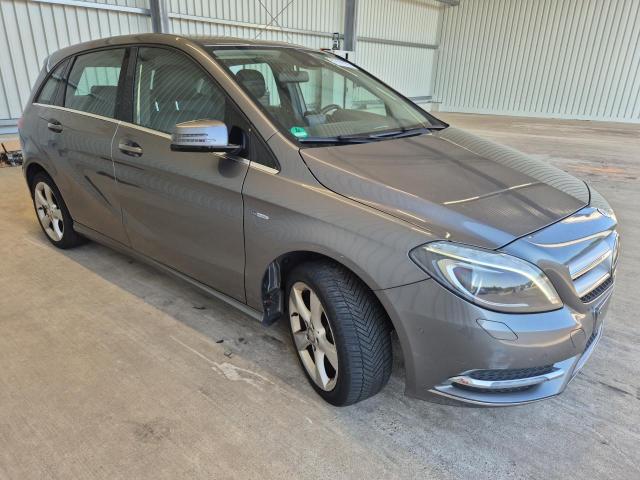 2012 Mercedes-Benz B -Klasse B 200 — 1