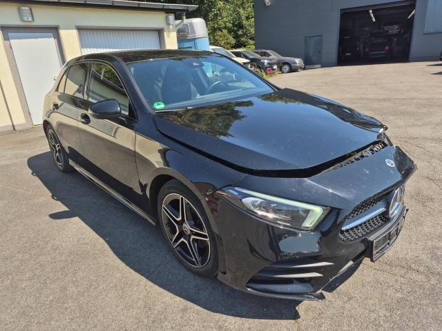 2020 Mercedes-Benz A 180 AMG Line — 1