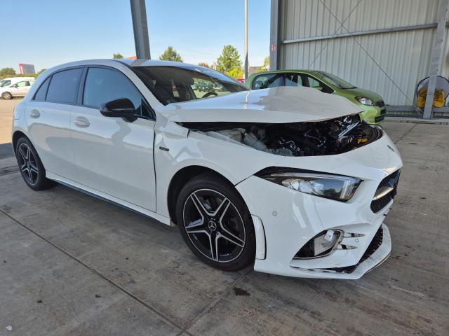 2020 Mercedes-Benz A A 250 e Edition 2020 — 1