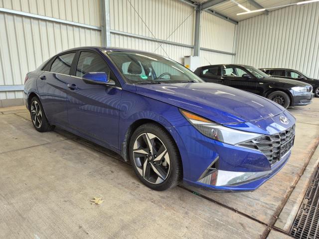 2022 Hyundai Elantra — 1