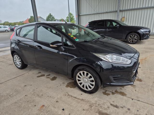 2016 Ford Fiesta Trend — 1
