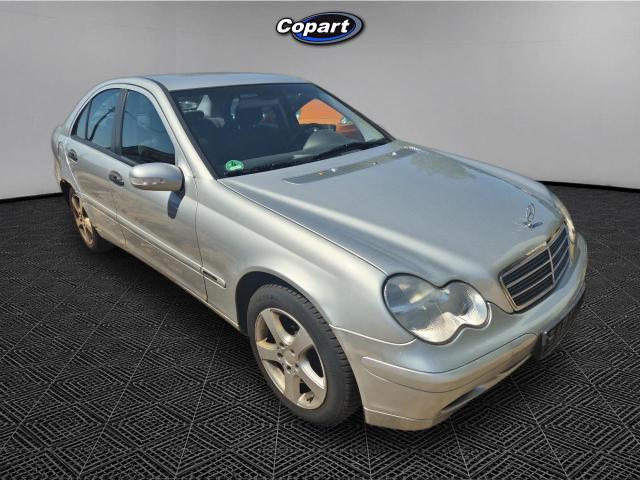 2003 Mercedes-Benz C -Klasse Lim. C 220 CDI — 1