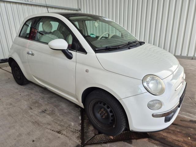2011 Fiat 500 Lounge — 1
