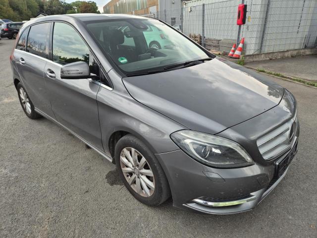 2014 Mercedes-Benz B B 180 — 1
