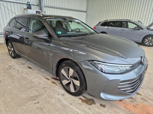 2025 Volkswagen Passat Variant 2.0 TDI 110 kW Business — 1