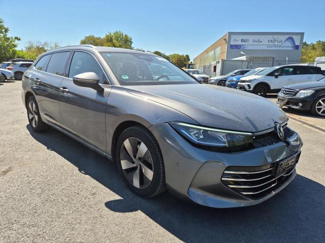 2025 Volkswagen Passat Variant 2.0 TDI 110 kW Elegance — 1