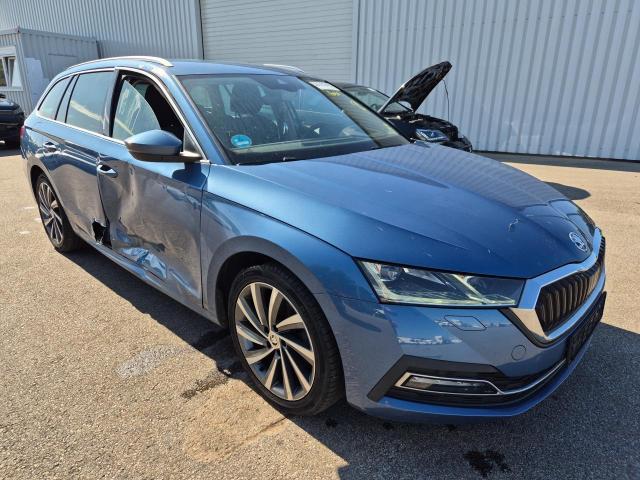 2021 Skoda Octavia Combi First Edition — 1