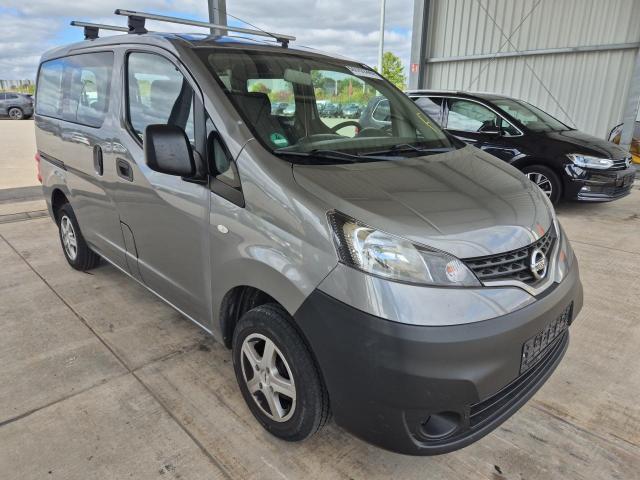 2011 Nissan NV200 /Evalia Kombi Comfort — 1