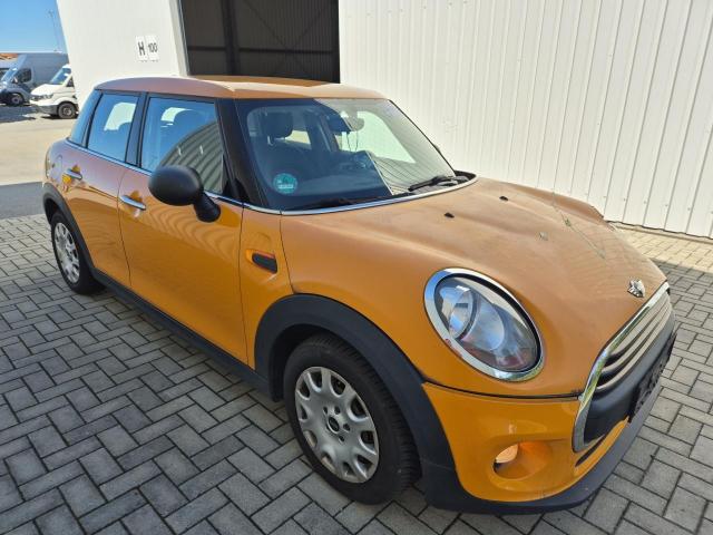 2016 MINI One — 1