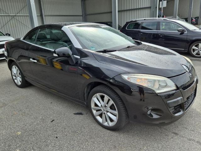2010 Renault Megane III Coupe / Cabrio Luxe — 1