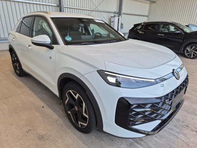 2026 Volkswagen T-Roc 1.5 eTSI 110 kW R-Line — 1