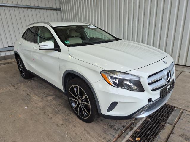 2015 Mercedes-Benz GLA GLA 250 — 1