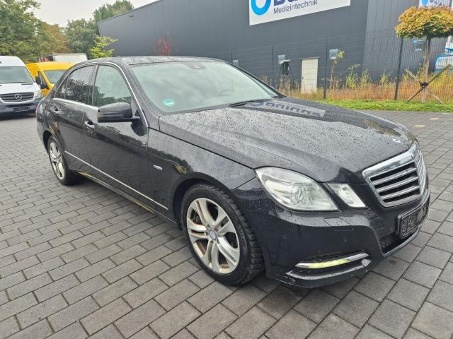 2010 Mercedes-Benz E -Klasse Lim. E 220 CDI BlueEfficiency — 1