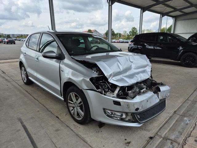 2013 Volkswagen Polo V Life — 1