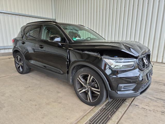 2019 Volvo XC40 R Design 2WD — 1
