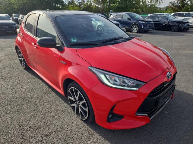 2020 Toyota Yaris Hybrid Premiere Edition — 1