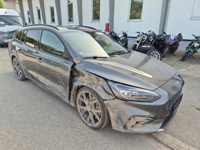 2020 Ford Focus Turnier ST — 1