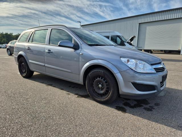 2009 Opel Astra H Caravan Edition — 1