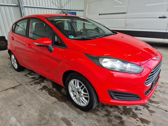 2015 Ford Fiesta Trend — 1