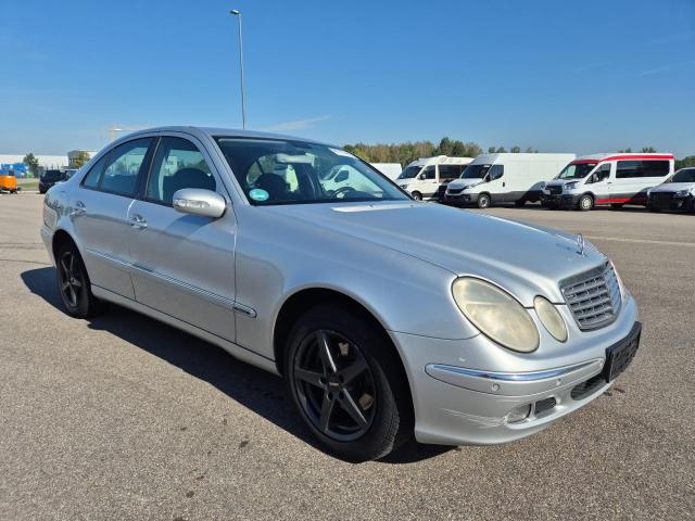 2005 Mercedes-Benz E Limousine E 220 CDI — 1