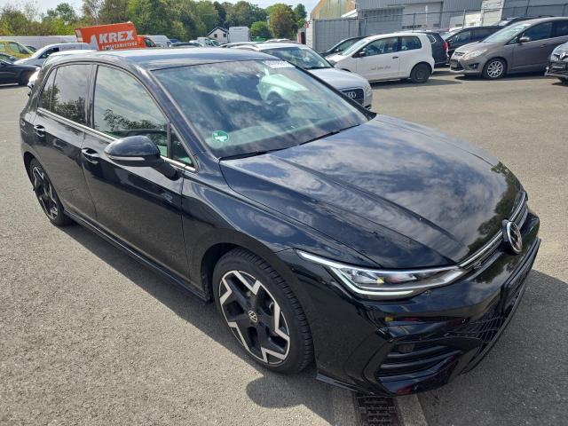 2026 Volkswagen Golf VIII Lim. 1.5 TSI 110 kW R-Line — 1
